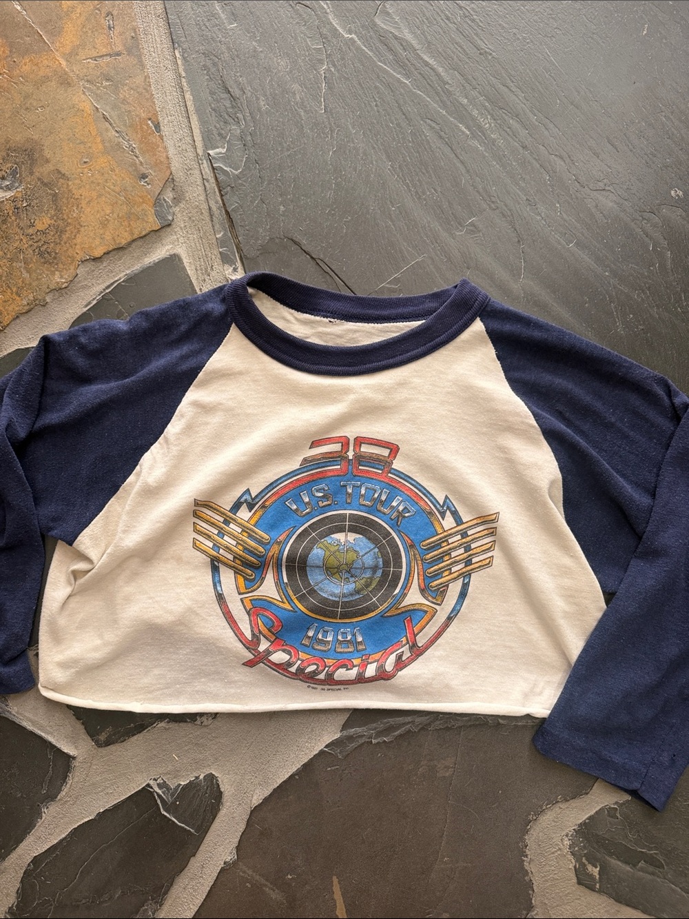 Vintage 1981 38 Special' Raglan cropped ringer Top - Navy & White